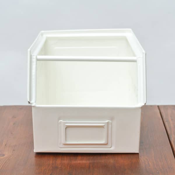 anciellitude Coloured metallic crates - soft white