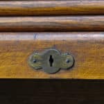 Ancien meuble de notaire à rideaux anciellitude