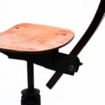 Ancienne chaise d'atelier Biénaise anciellitude