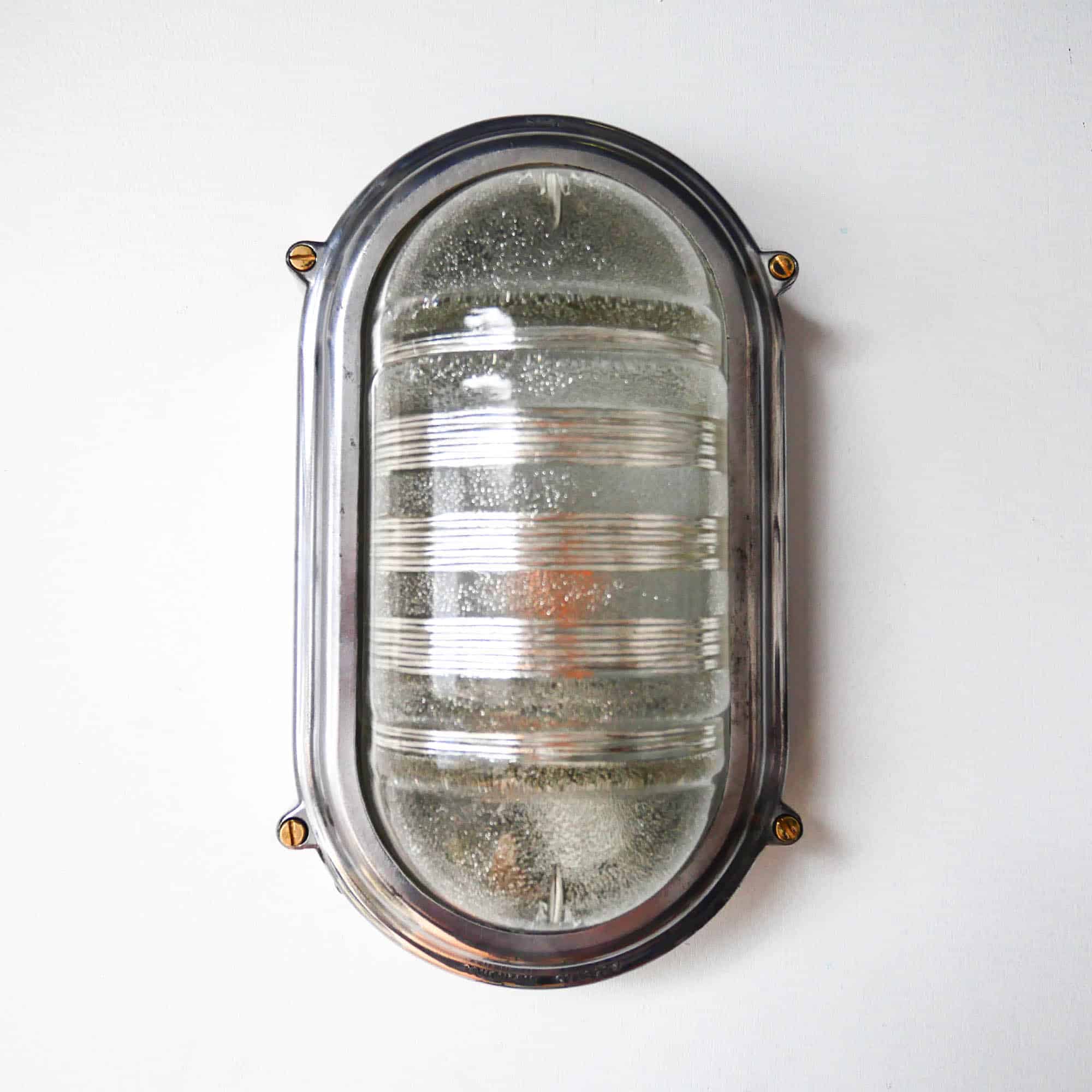 Old Wall Lamp in Polished Cast Aluminum and Worked Glass anciellitude