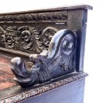 Banc-coffre français ancien en chêne sculpté – Style néo-Renaissance, XIXᵉ siècle anciellitude