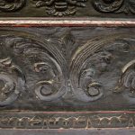 Banc-coffre français ancien en chêne sculpté – Style néo-Renaissance, XIXᵉ siècle anciellitude