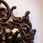 Oval Carved Wood Mirror – Black Forest, 19th Century, Art Nouveau anciellitude