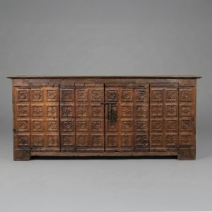 Buffet de Corps à Pointes de Diamant — Style Renaissance Espagnole, XVIIIe Siècle anciellitude