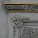 Élément de boiserie ancien en bois sculpté anciellitude