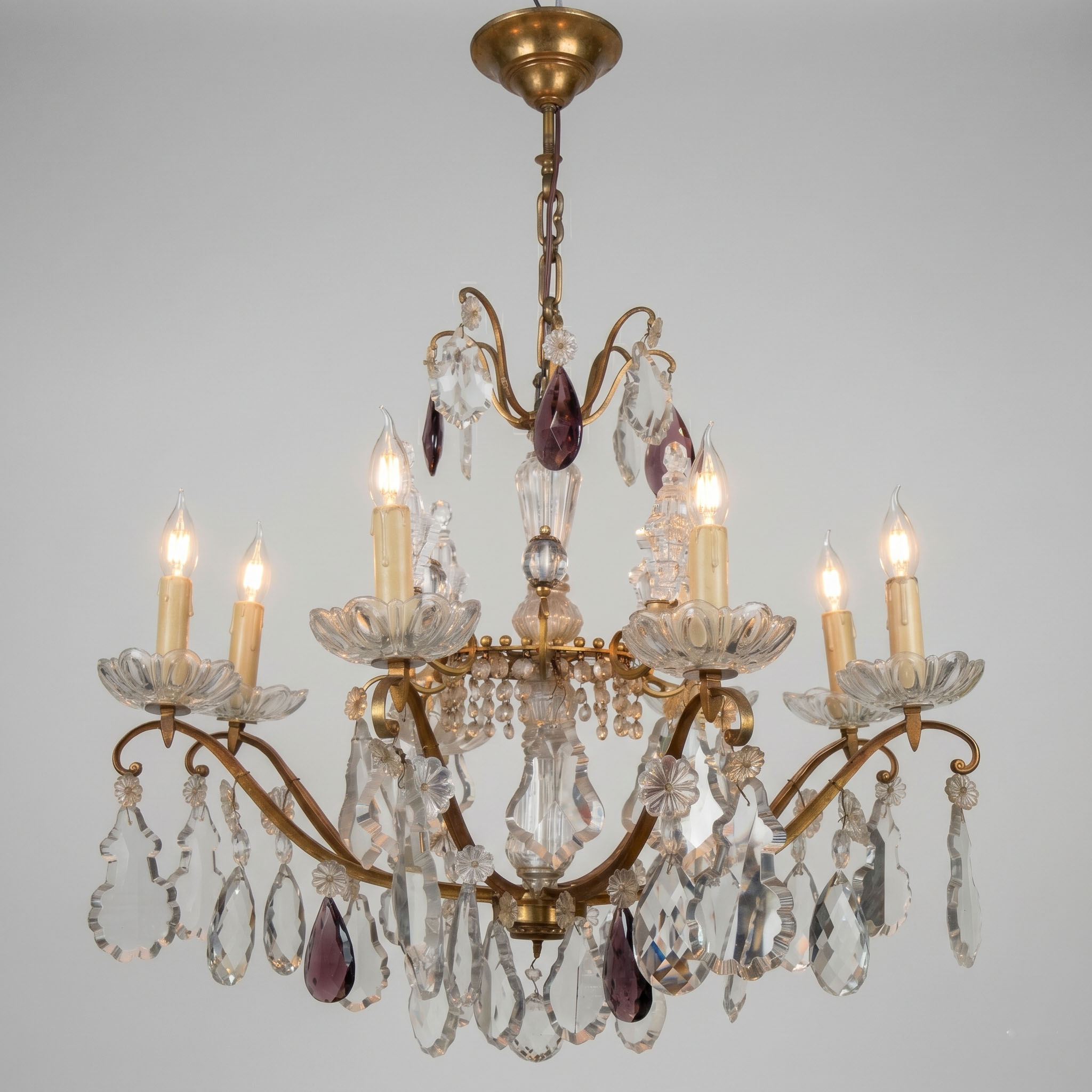 Grand Lustre Cage de Style Louis XV à Pendeloques de Cristal et Gouttes Améthyste, vers 1950 anciellitude