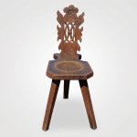 Suite de Six Chaises de Caractère en Noyer Sculpté – Style Néo-Renaissance, Circa 1900 anciellitude